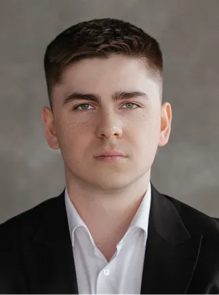 Дмитрий Иванов